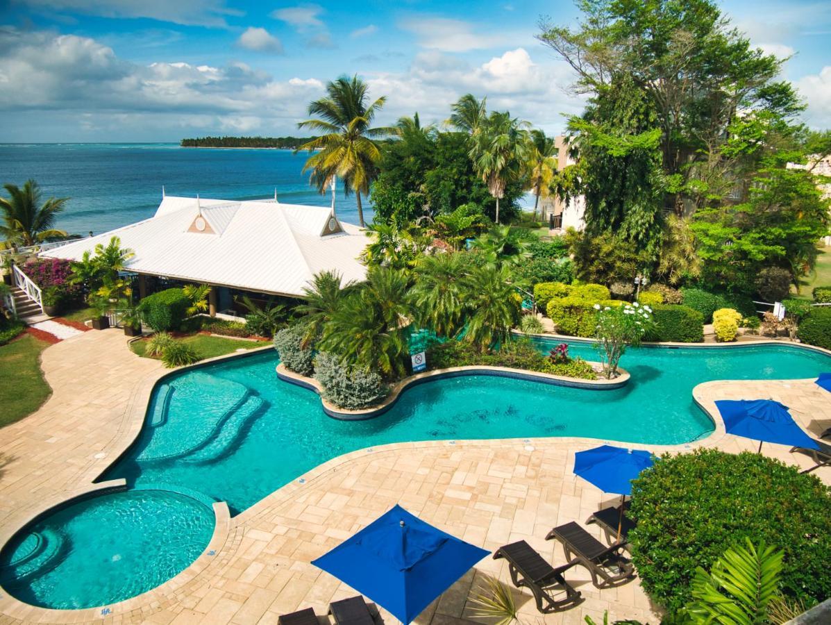 Tropikist Beach Hotel And Resort Crown Point Eksteriør billede