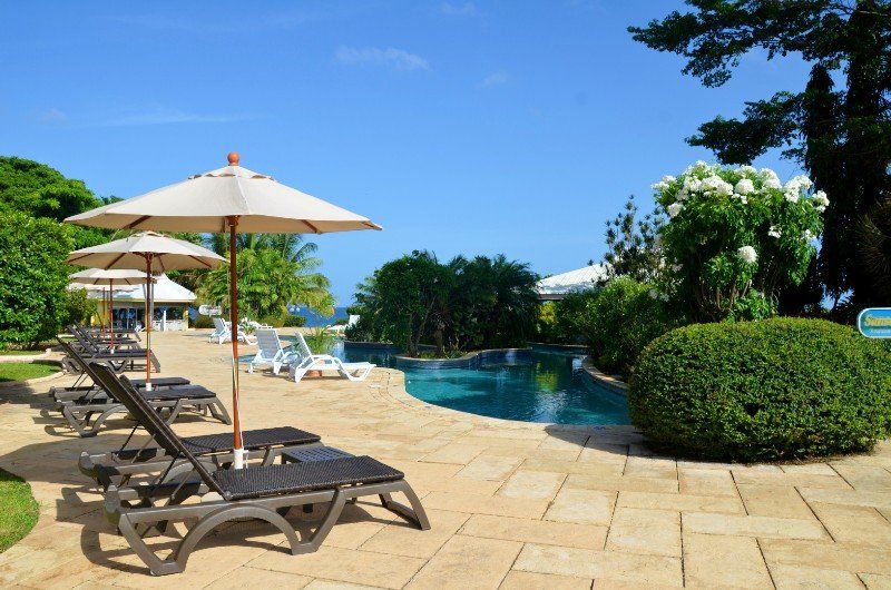 Tropikist Beach Hotel And Resort Crown Point Eksteriør billede