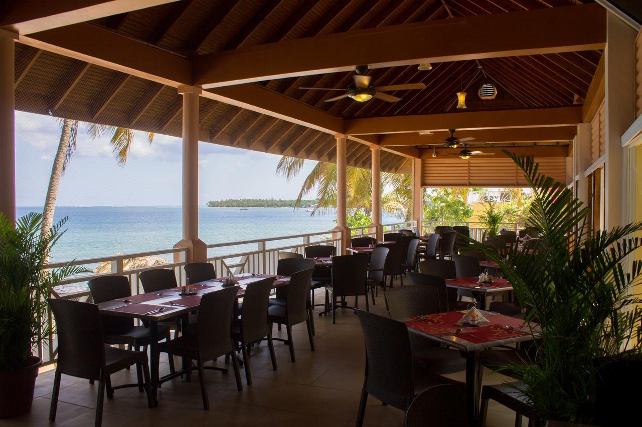 Tropikist Beach Hotel And Resort Crown Point Eksteriør billede