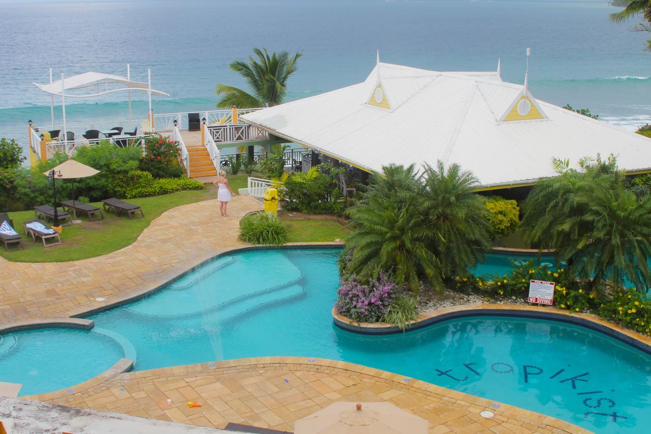 Tropikist Beach Hotel And Resort Crown Point Eksteriør billede