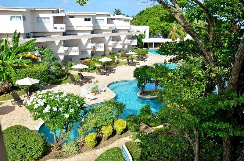 Tropikist Beach Hotel And Resort Crown Point Eksteriør billede